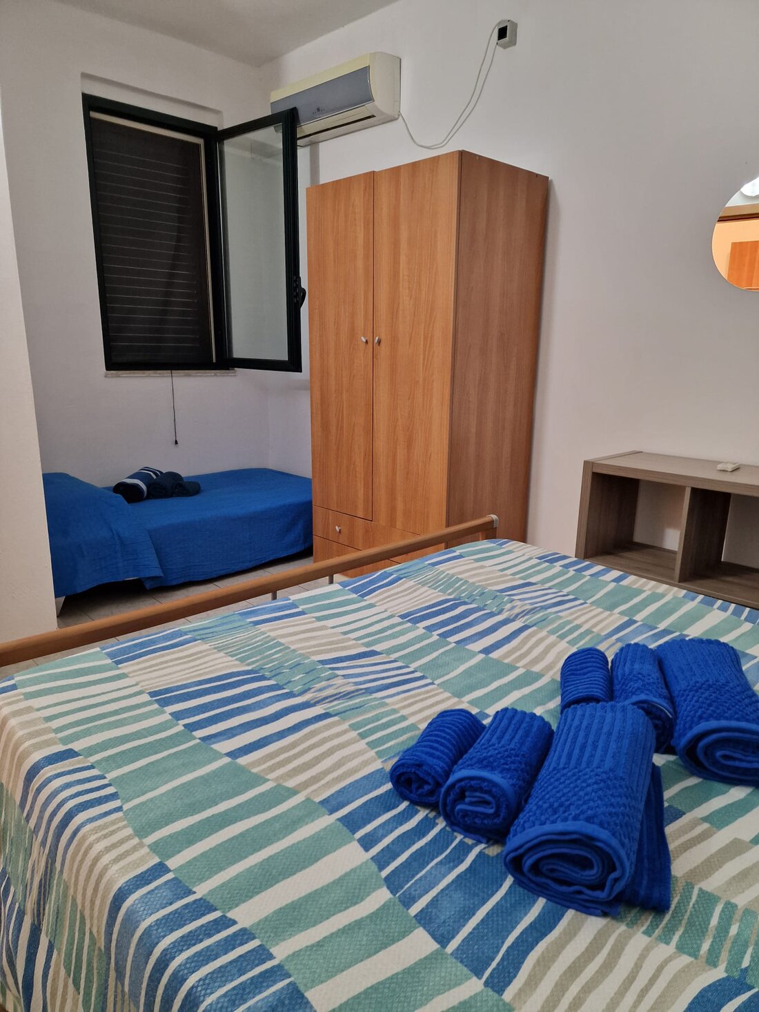 Monolocale in bungalow con angolo cottura e letto matrimoniale